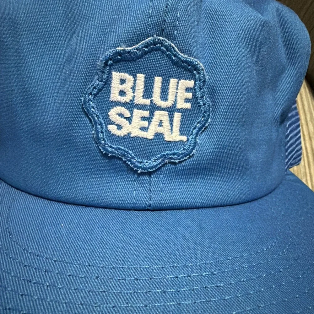 Vintage Blue Seal Feeds Mesh Foam Trucker Hat Cap Agriculture Adjustable Snapbac